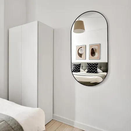 Sanders Stage - Perfectly Planned Three-bedroom Near Nyhavn Apartment *