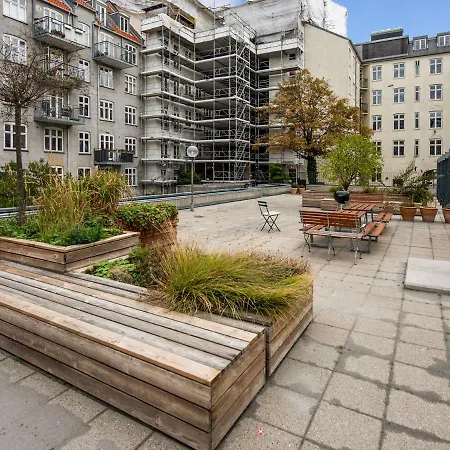 Sanders Stage - Perfectly Planned Three-bedroom Near Nyhavn *