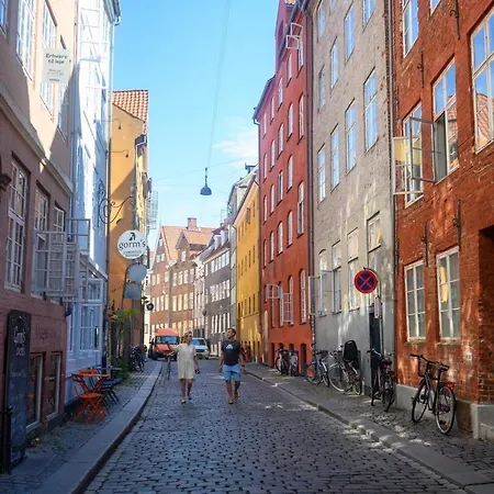 Sanders Stage - Perfectly Planned Three-bedroom Near Nyhavn Apartment